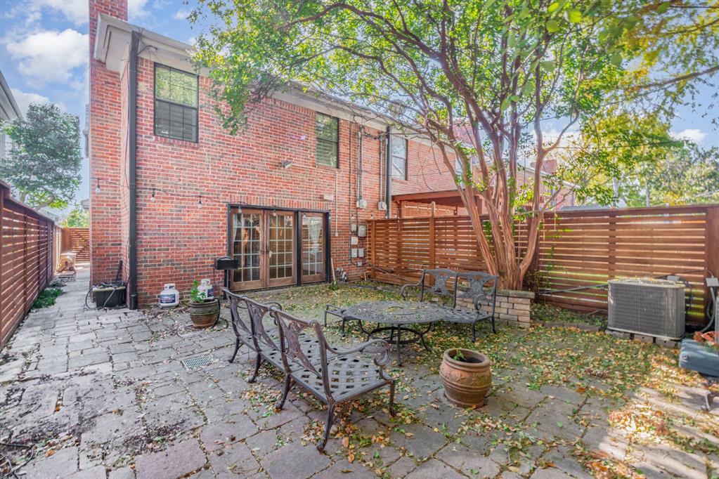 University Annex 02 Inst Rep - Residential Lease