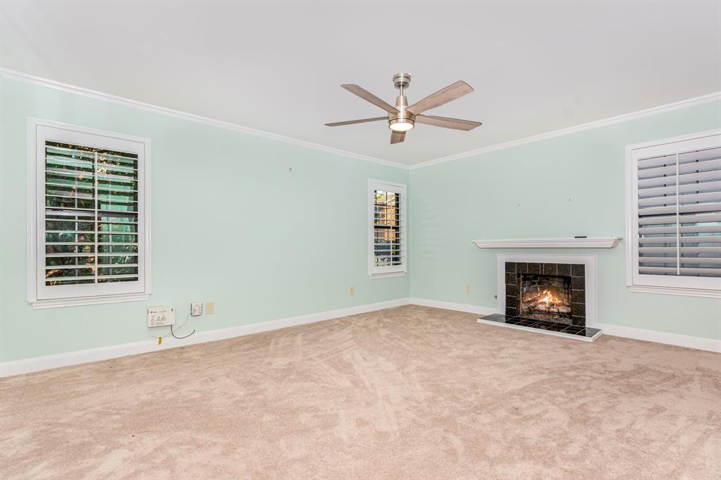 University Annex 02 Inst Rep - Residential Lease