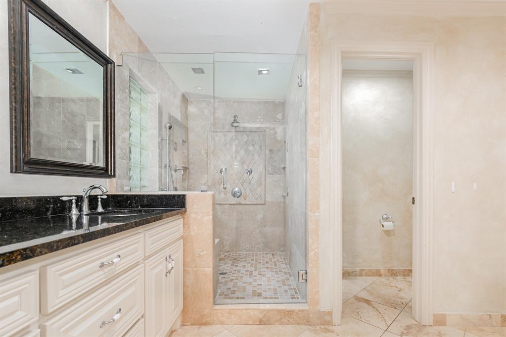 University Annex 02 Inst Rep - Residential Lease