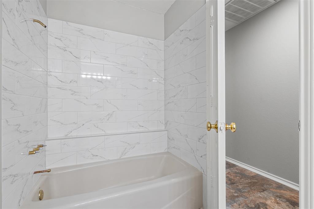 Fort Worth, Texas 76132, United States, 2 Bedrooms Bedrooms, ,2 BathroomsBathrooms,Residential,Active,163788