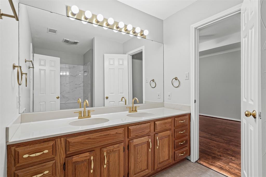 Fort Worth, Texas 76132, United States, 2 Bedrooms Bedrooms, ,2 BathroomsBathrooms,Residential,Active,163788