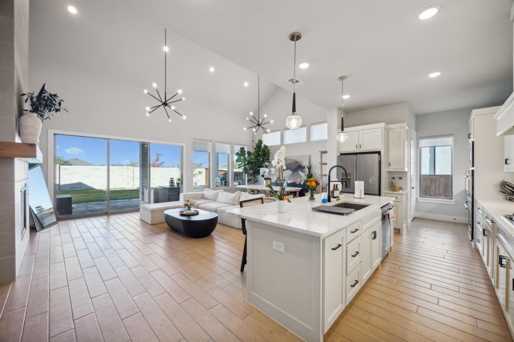 121 Calmwater Cove