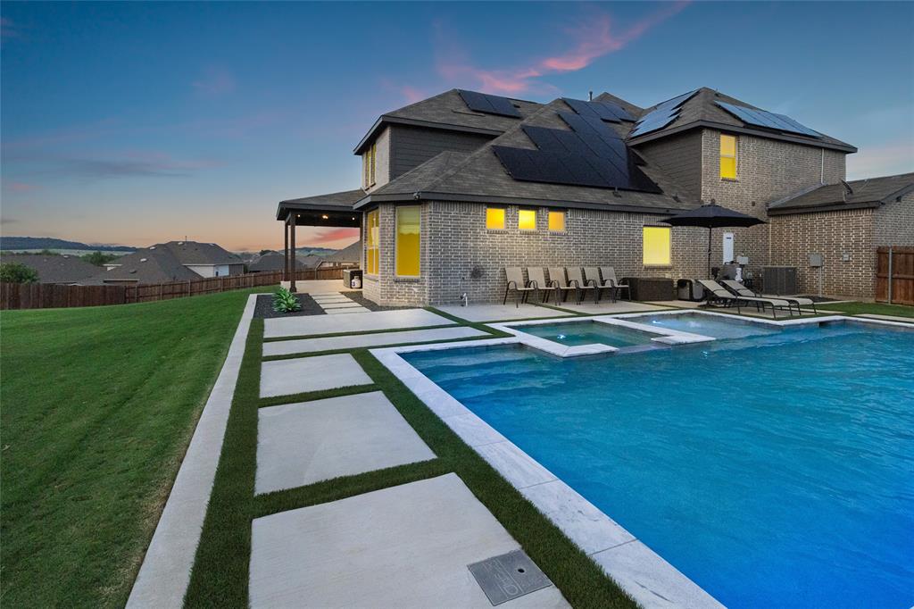6712 Cedarhurst Court