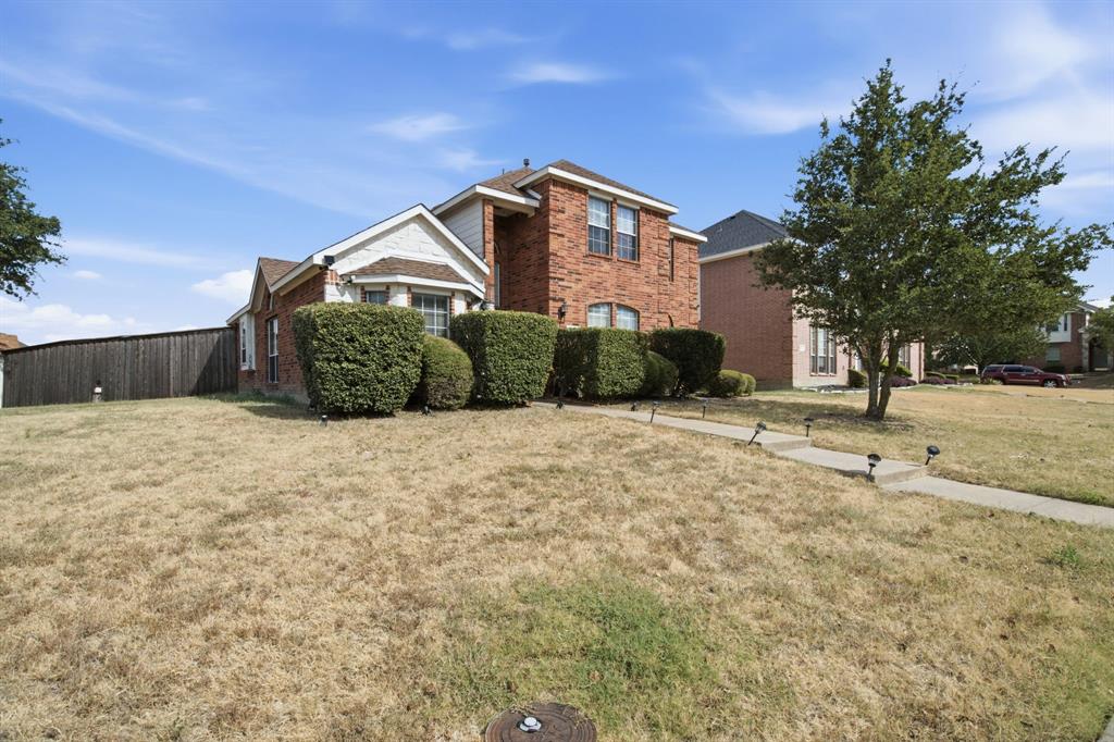 1720 Cattail Creek