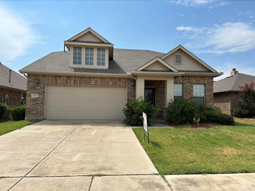 Beautiful, Bright and spacious 4 bedroom with Game Room Home. No Carpets, Granite Kitchen Counter Tops. The
breakfast area and the kitchen are open to living room. Great covered patio with gas line for Grill. This home is within
walking distance of the new high school. The master bedroom is over sized with split walk-in closets. Home is across
the street from the community playground. It won't last long- must see