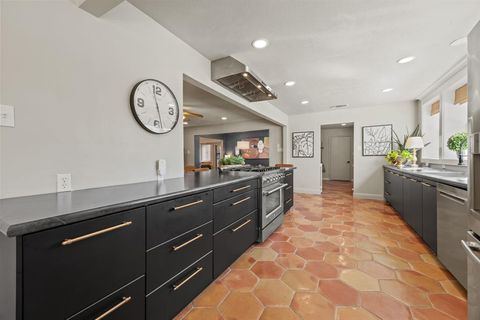 Tiny photo for 319 S Jackson Avenue, Justin, TX 76247 (MLS # 21156827)