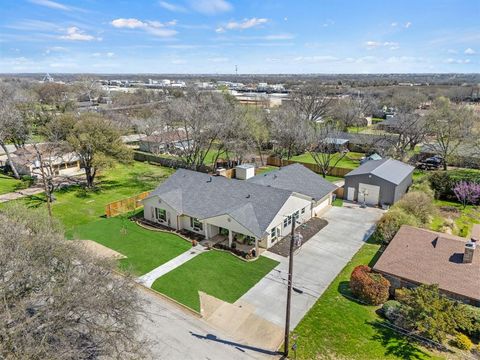 Tiny photo for 319 S Jackson Avenue, Justin, TX 76247 (MLS # 21156827)