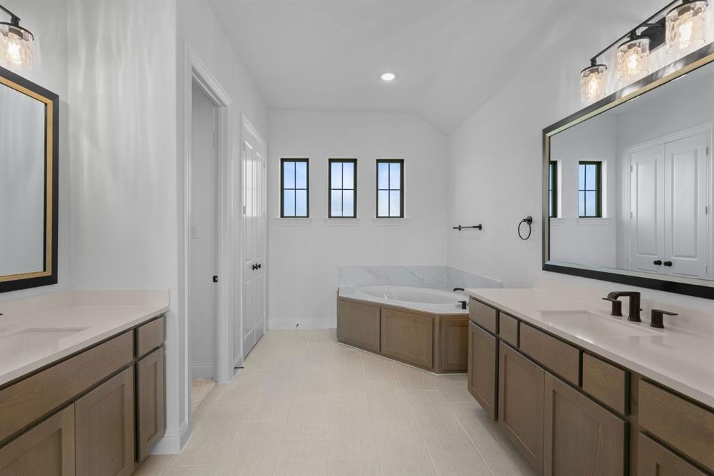 Dallas Build On Your Lot Inventory - Residential