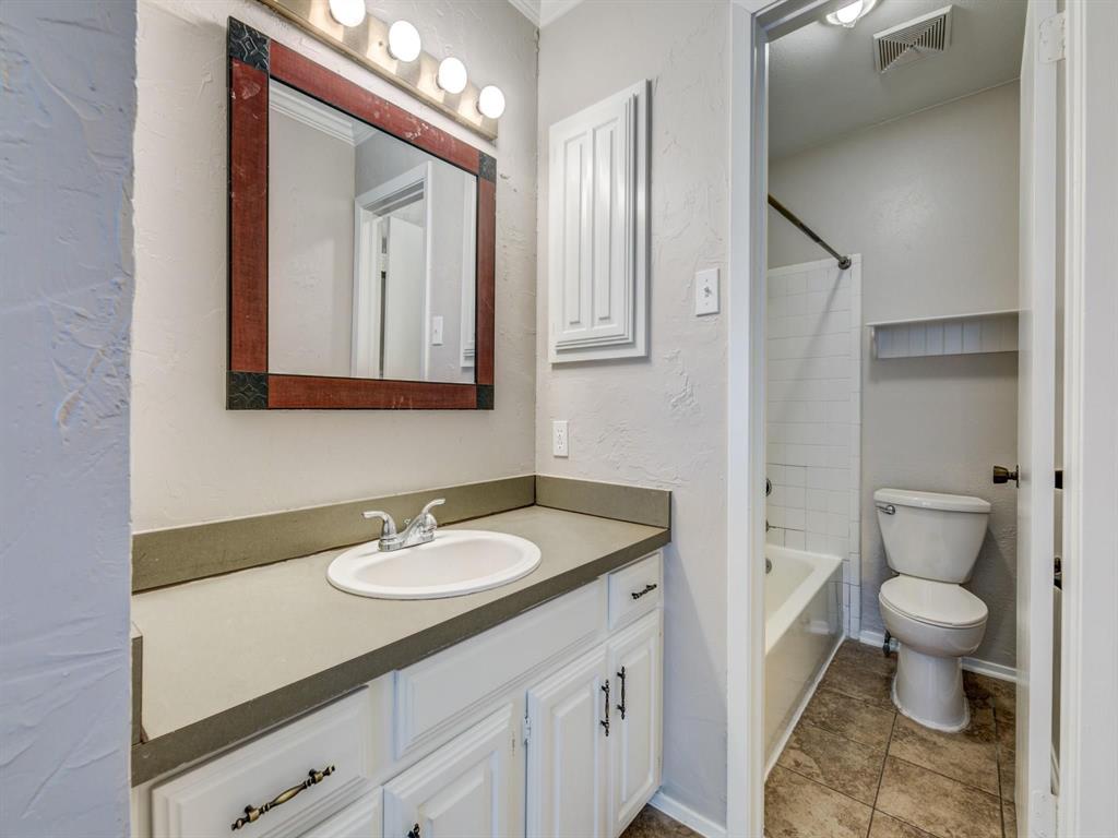 Preston Oaks Crossing Condos 01 & 02 - Residential