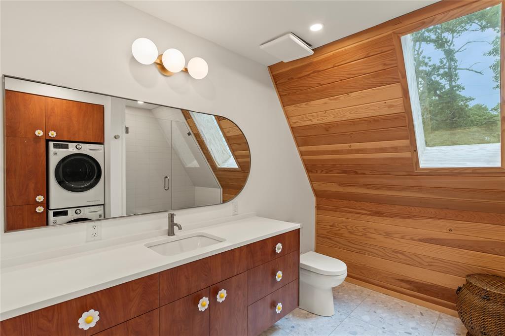 Point La Vista - Residential