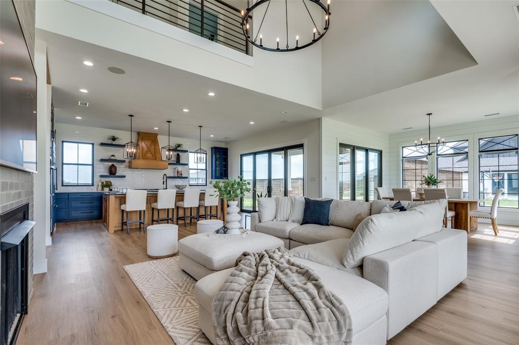 4431 Azalea Way