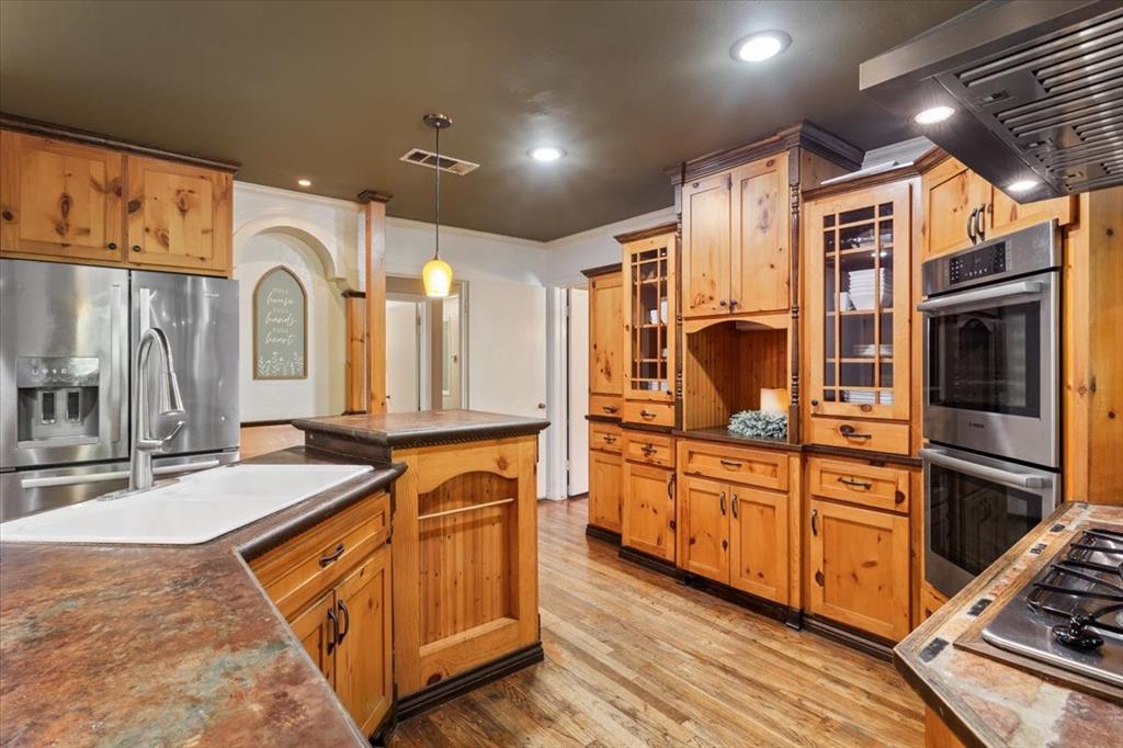 Davis E S Tr - Residential