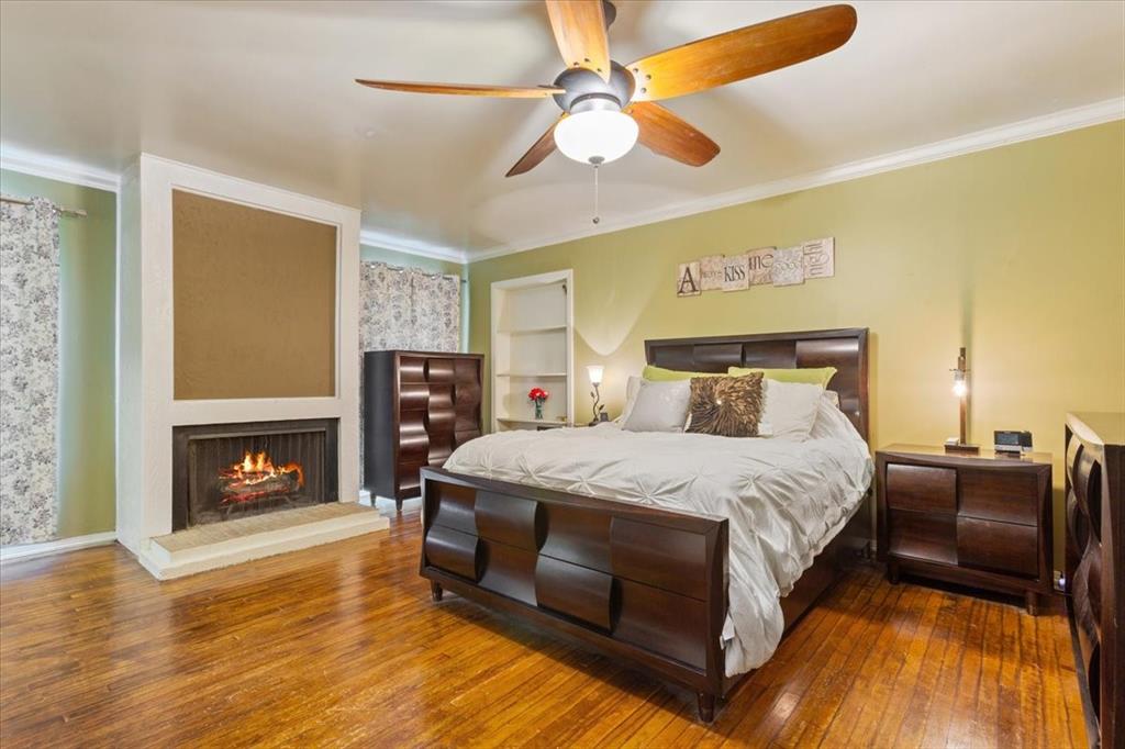 Davis E S Tr - Residential