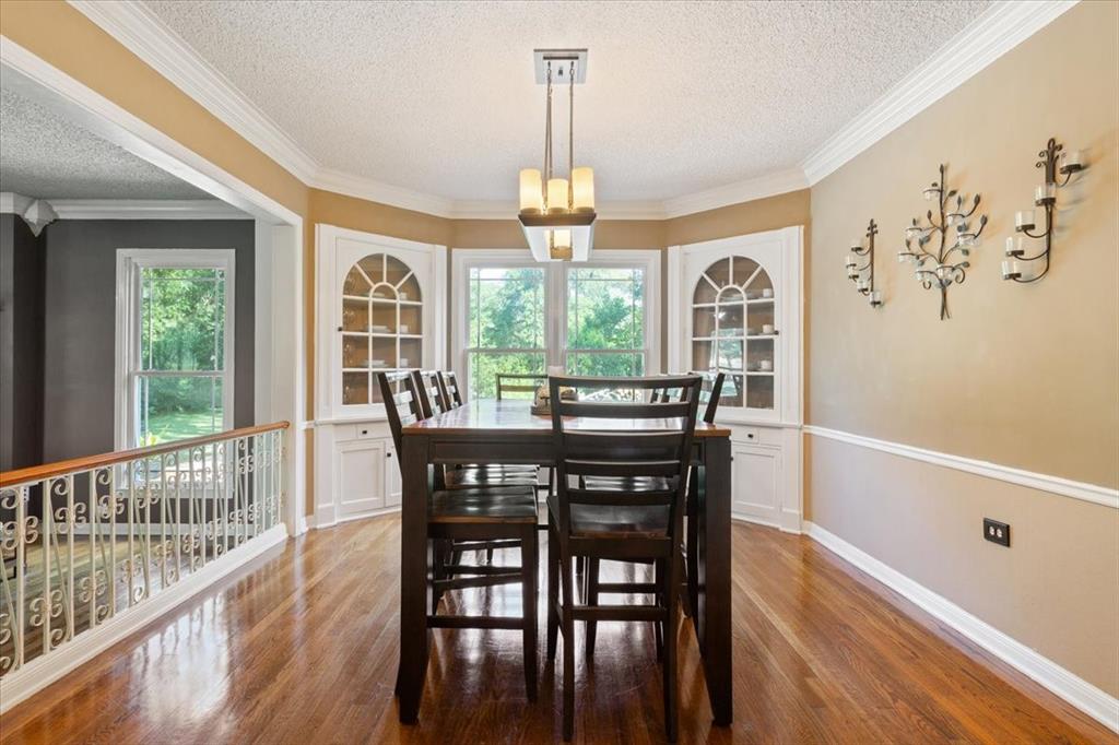 Davis E S Tr - Residential