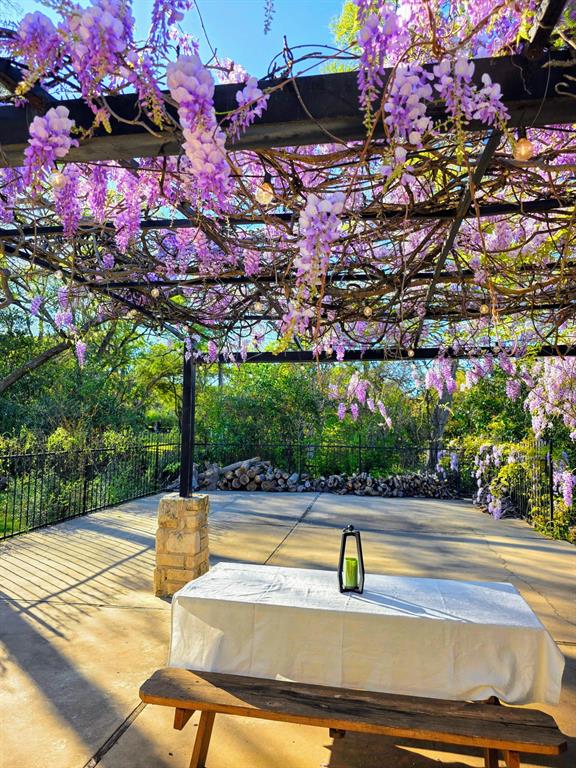 Davis E S Tr - Residential