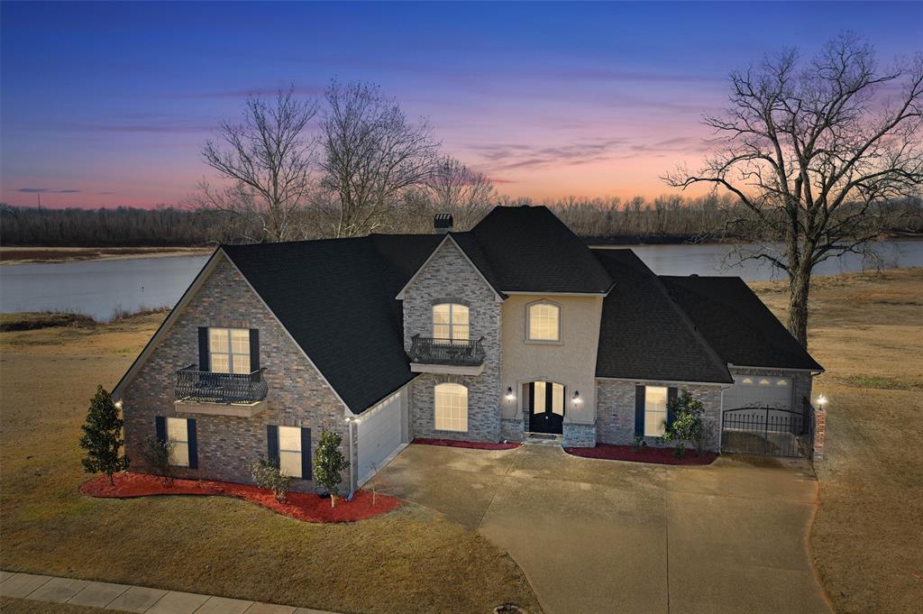 504 Belle Rouge Circle