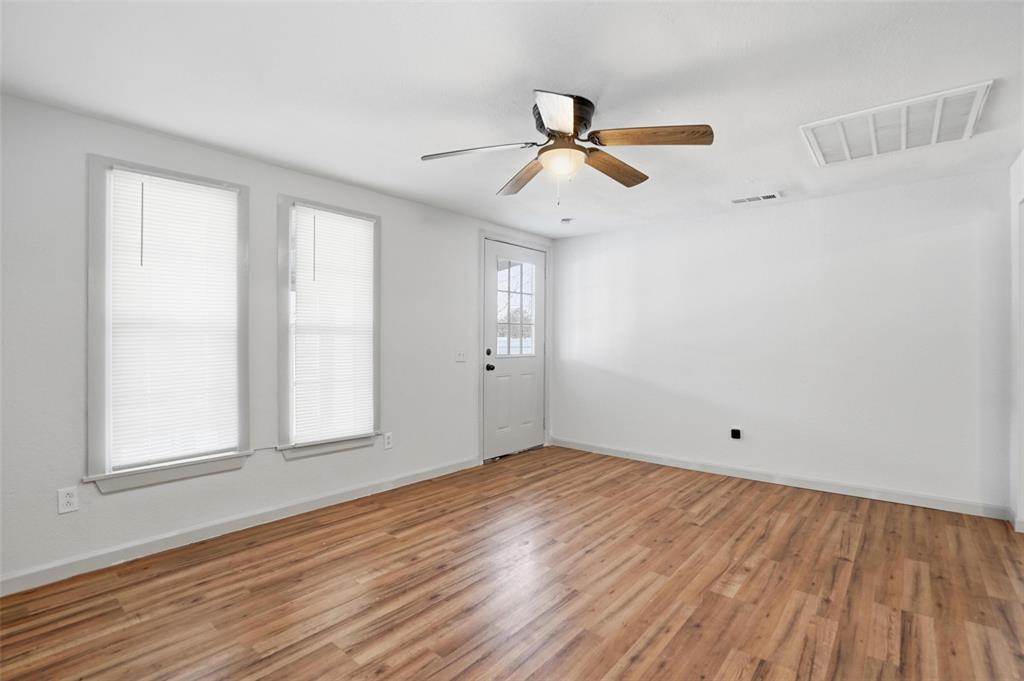 Richard 02 - Residential