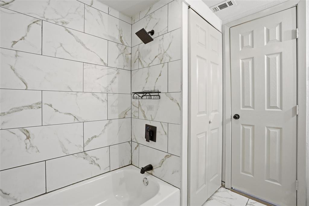 Richard 02 - Residential