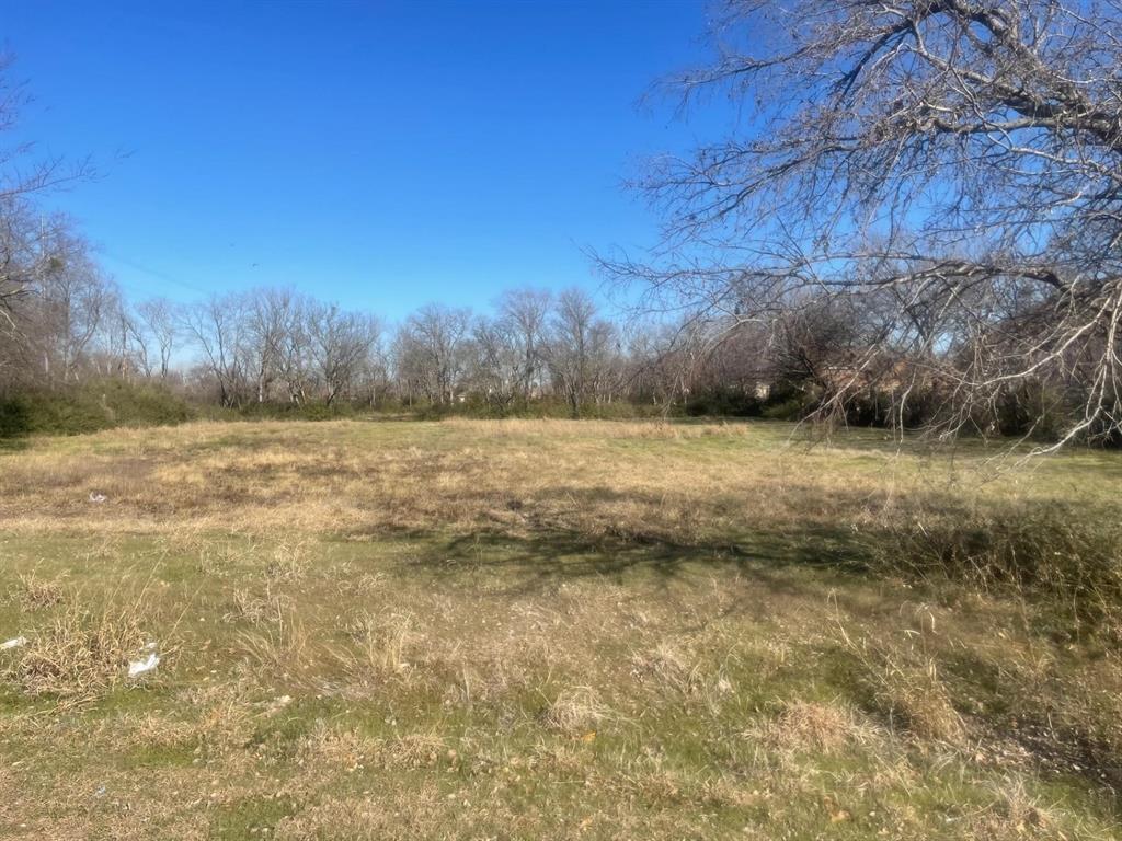 2605 E Mckinney Street