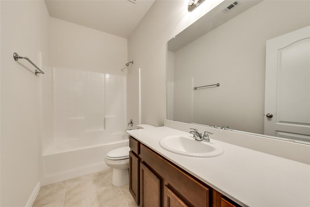 Sutton Fields Phase 1A - Residential Lease