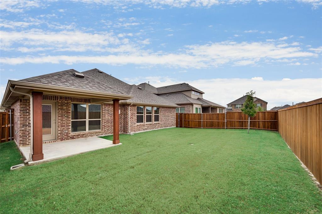 Sutton Fields Phase 1A - Residential Lease