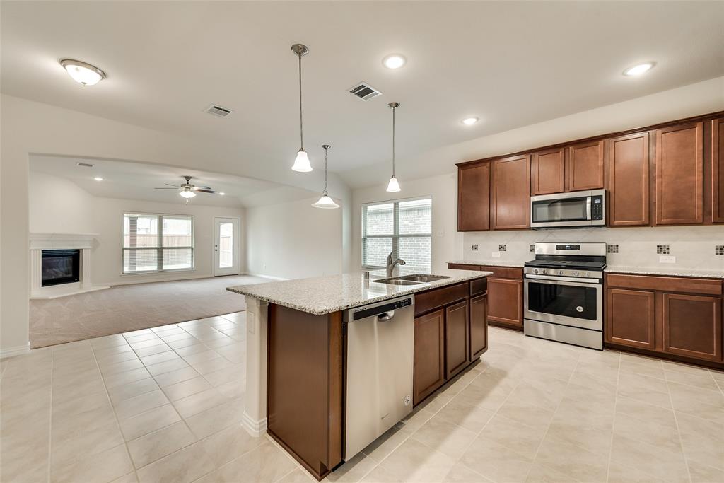 Sutton Fields Phase 1A - Residential Lease