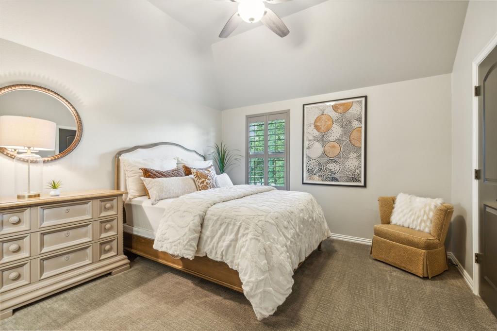 Waters Edge At Hogans Glen Ph - Residential