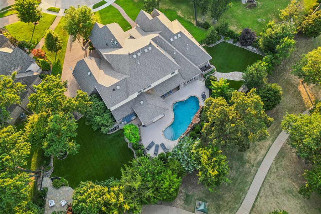 Waters Edge At Hogans Glen Ph - Residential