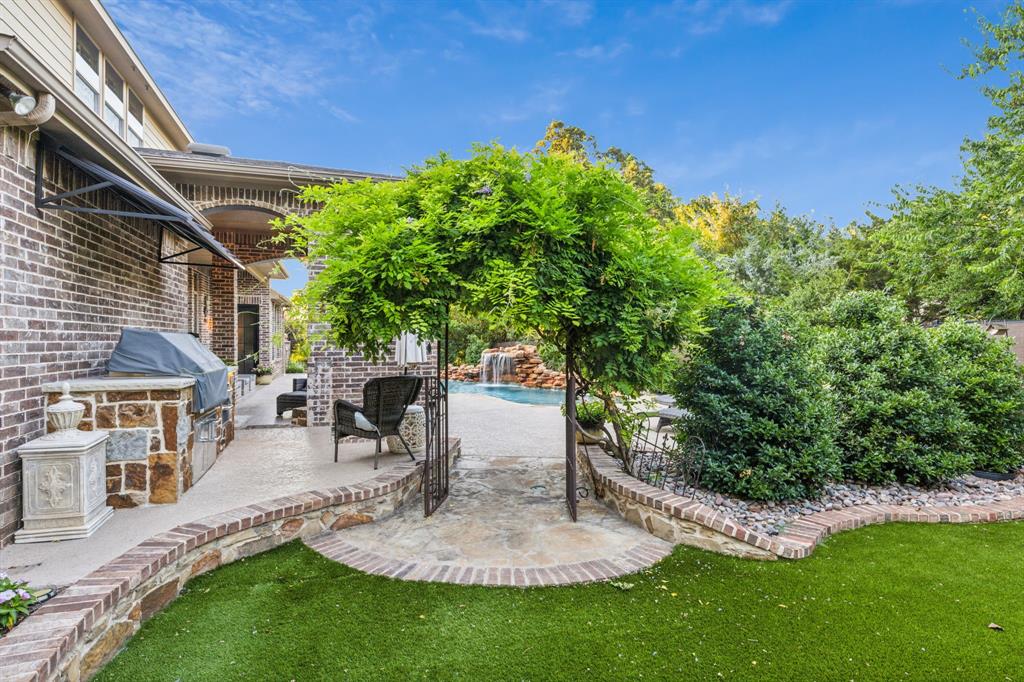 Waters Edge At Hogans Glen Ph - Residential