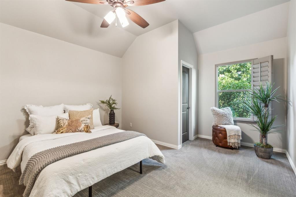 Waters Edge At Hogans Glen Ph - Residential