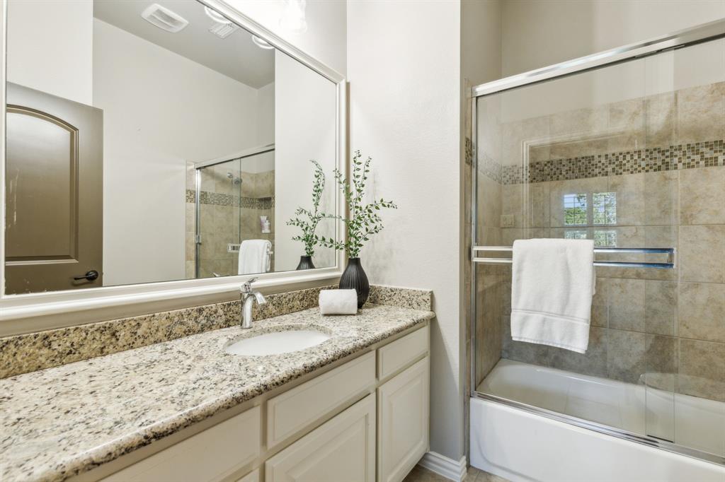 Waters Edge At Hogans Glen Ph - Residential