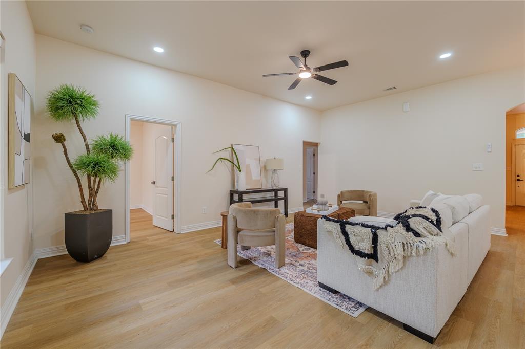 Lake Country Estates Add - Residential