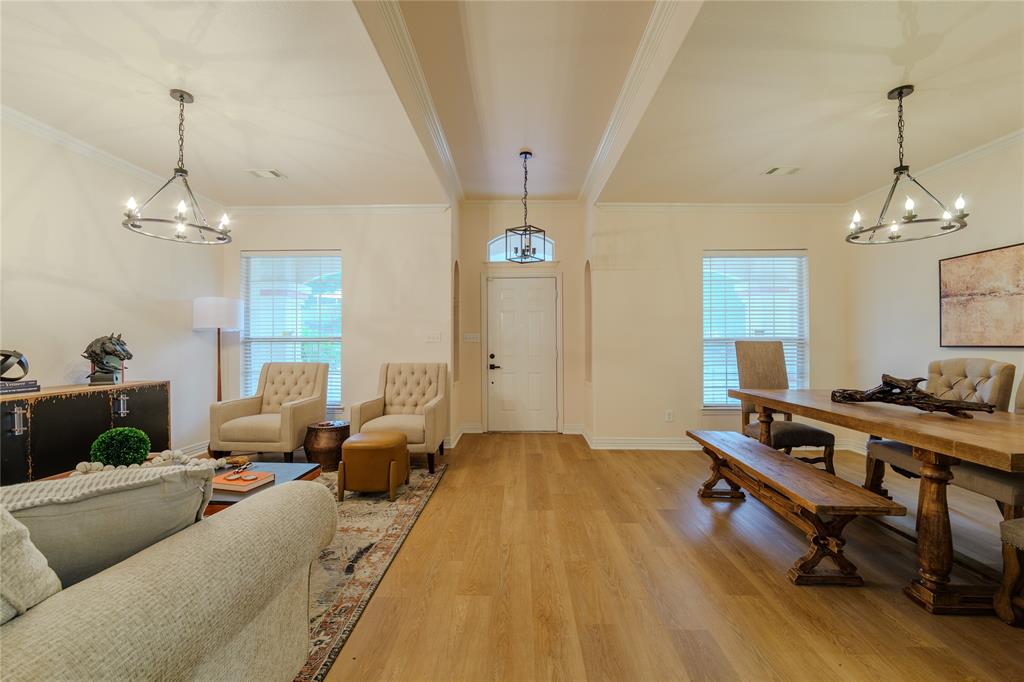 8809 Glen Hollow Drive