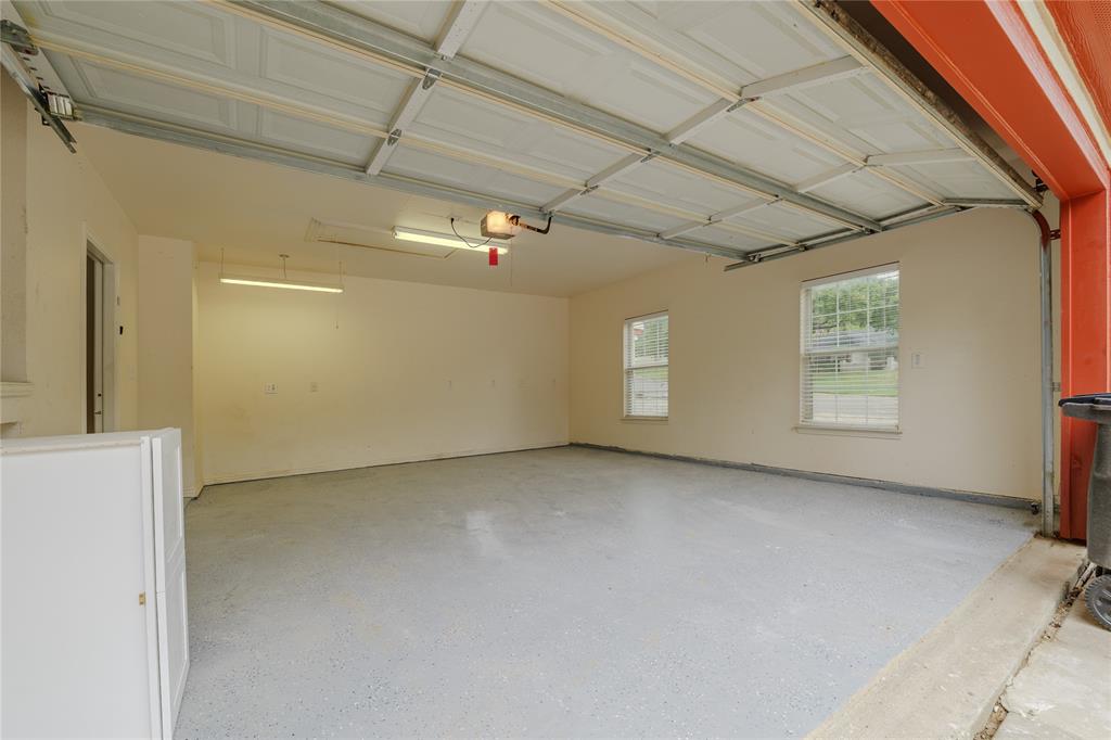 Lake Country Estates Add - Residential