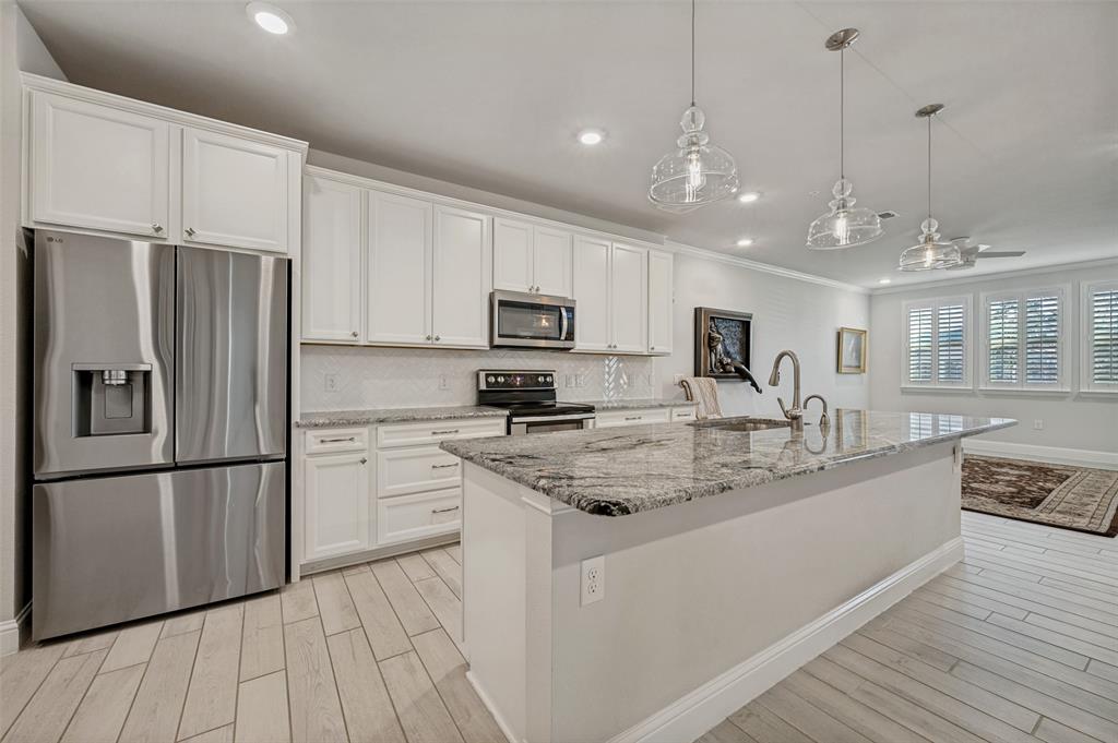 651 N Watters Road 1101