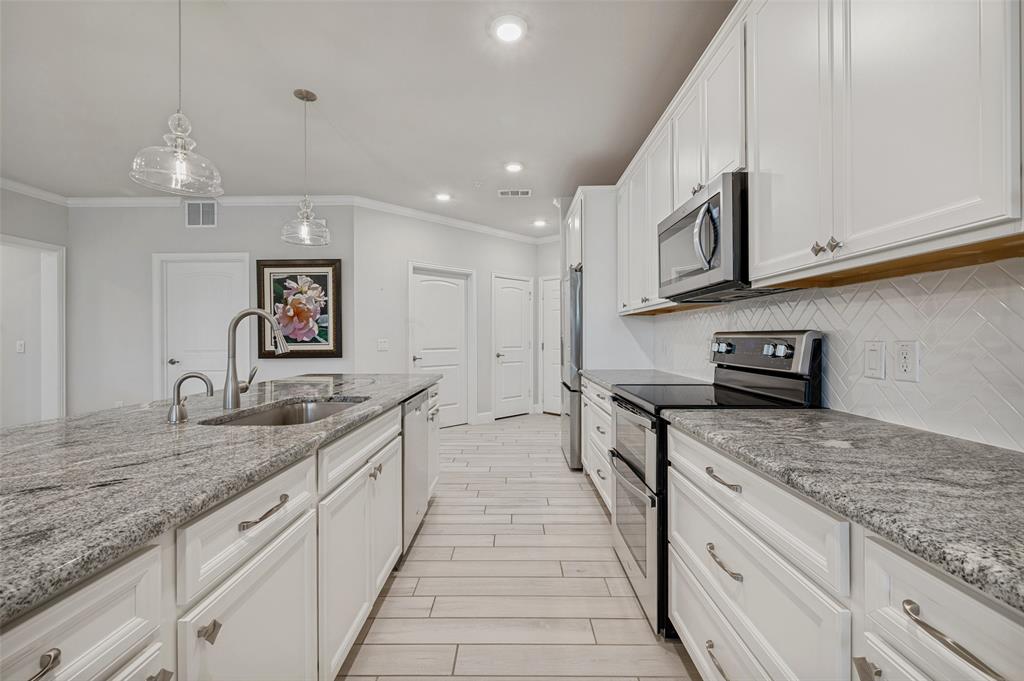 651 N Watters Road 1101