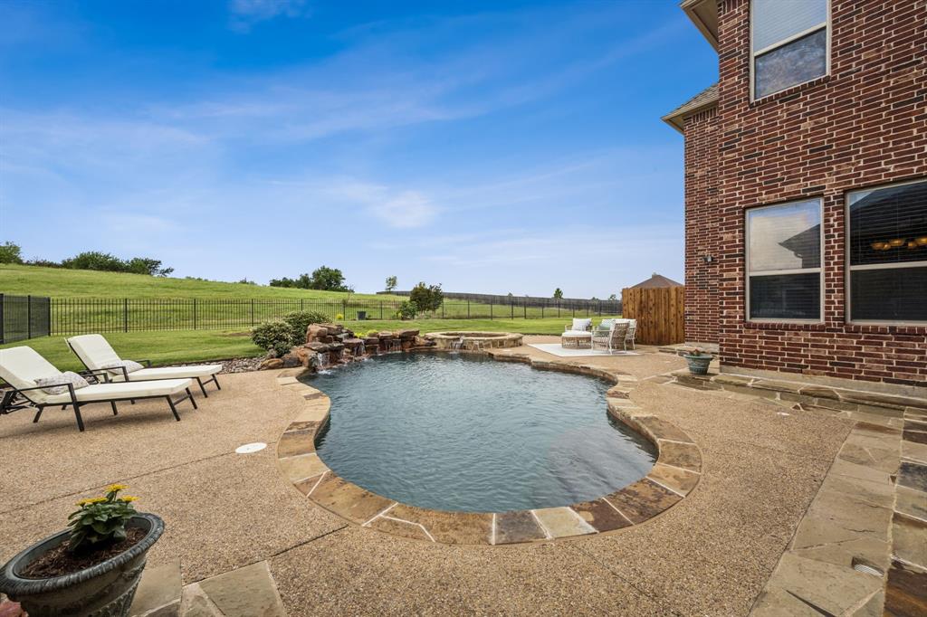 211 Tanner Creek Circle