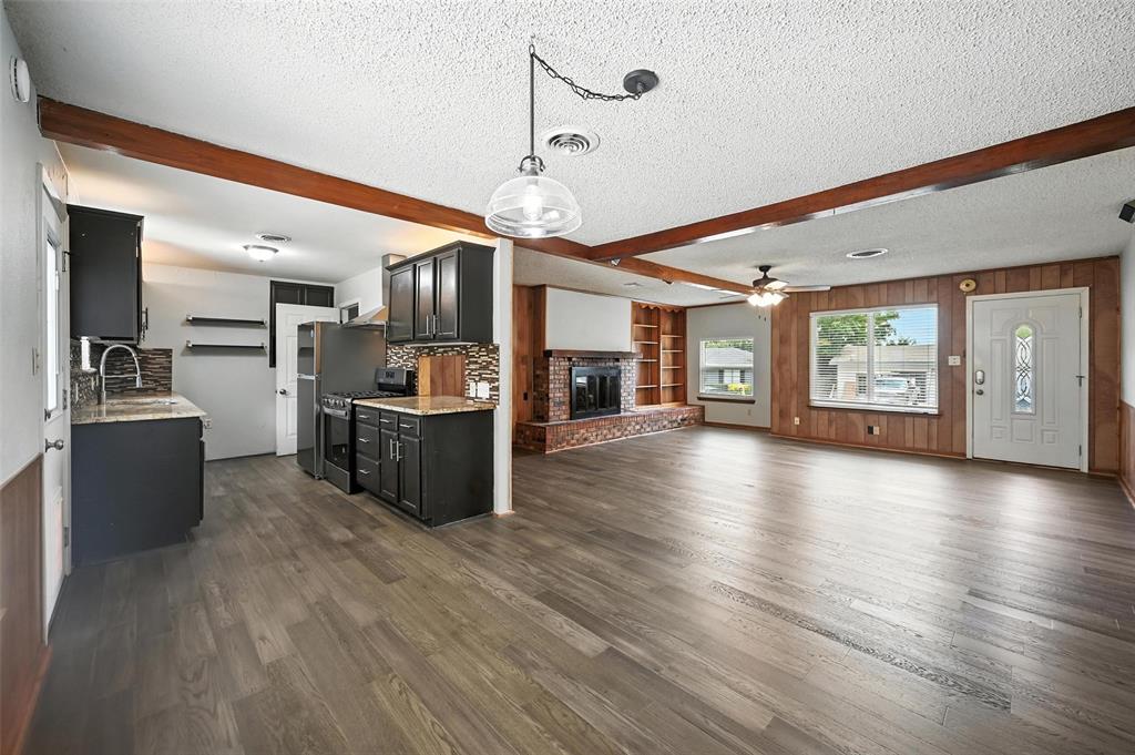 Photo 1 of 20 — 302 Young Drive, Allen, TX 75002