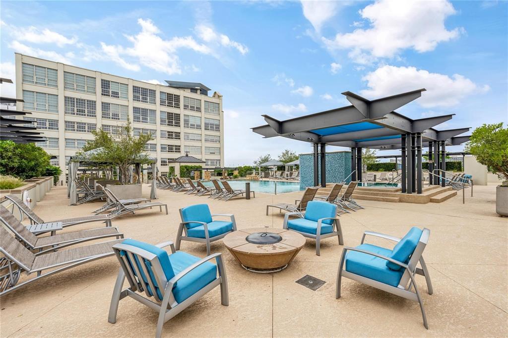 One Montgomery Plaza - Residential