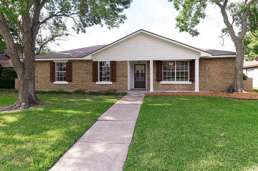 This freshly updated home features an open and spacious floor plan, gorgeous hardwood floors in the living area and carpet in the bedrooms. The light & bright newly updated kitchen has granite counters, a glass mosaic backsplash, stainless appliances and a large center island. The home includes 4 bedrooms, 2 bathrooms, a 2 car garage and numerous updates both inside and out. Located in the Rockwall ISD, this wonderful home offers easy access to 66, 190 and 1-30 as well as parks, shopping, restaurants and more.