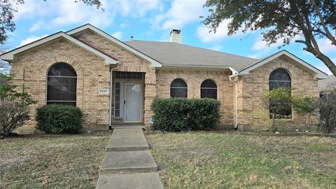 2621 Ash Creek Mesquite TX 75181