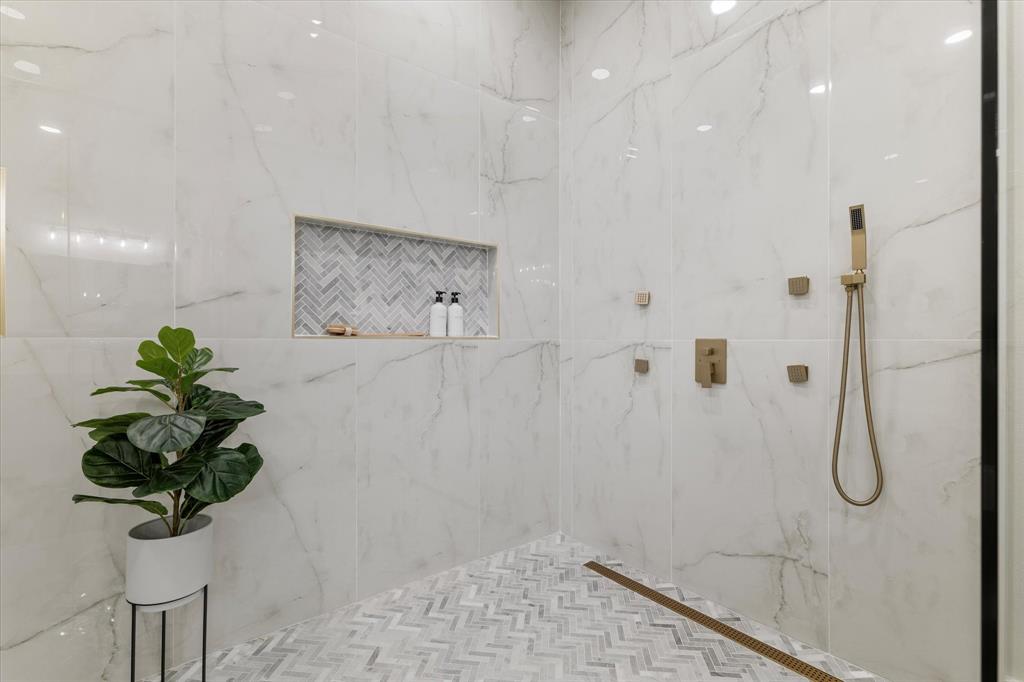 J J Freshour Surv Abs # 521 - Residential