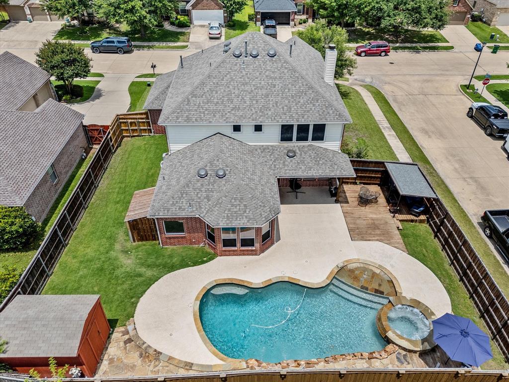 204 Leonard Way