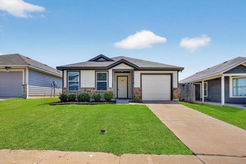 Photo of 1812 Wickham Drive, Burleson, TX 76028 (MLS # 21342016)