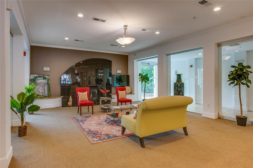 Piazza Siena Condominiums - Residential