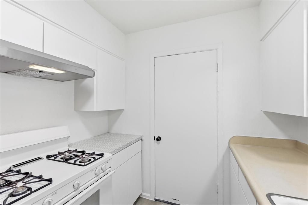 Cloverdale 06 - Residential