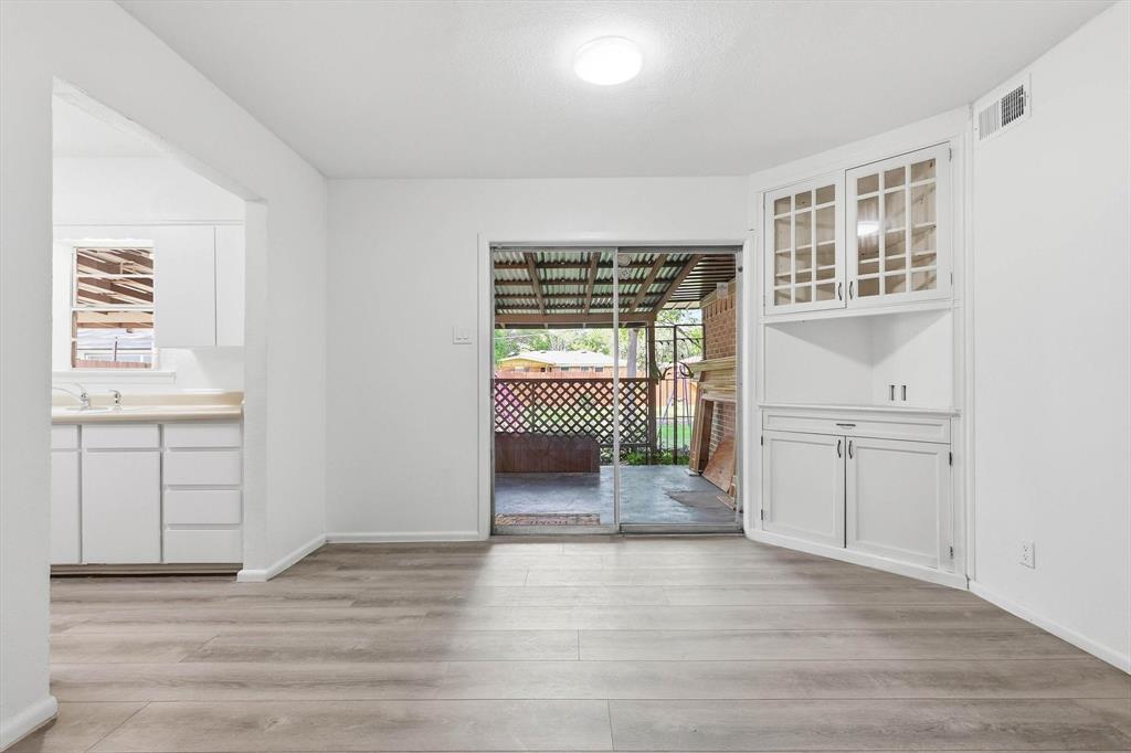 Cloverdale 06 - Residential