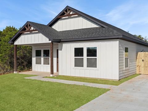 3527 Flint Rock Circle Granbury TX 76048