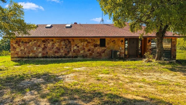 590 DON PROPP RD, AZLE, TX 76020 - Image 0e2eeb649b32b81c40aace81af9ee4e6/1823888916