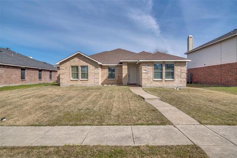 Photo of 2705 Kernville Drive, Wylie, TX 75098 (MLS # 21210174)